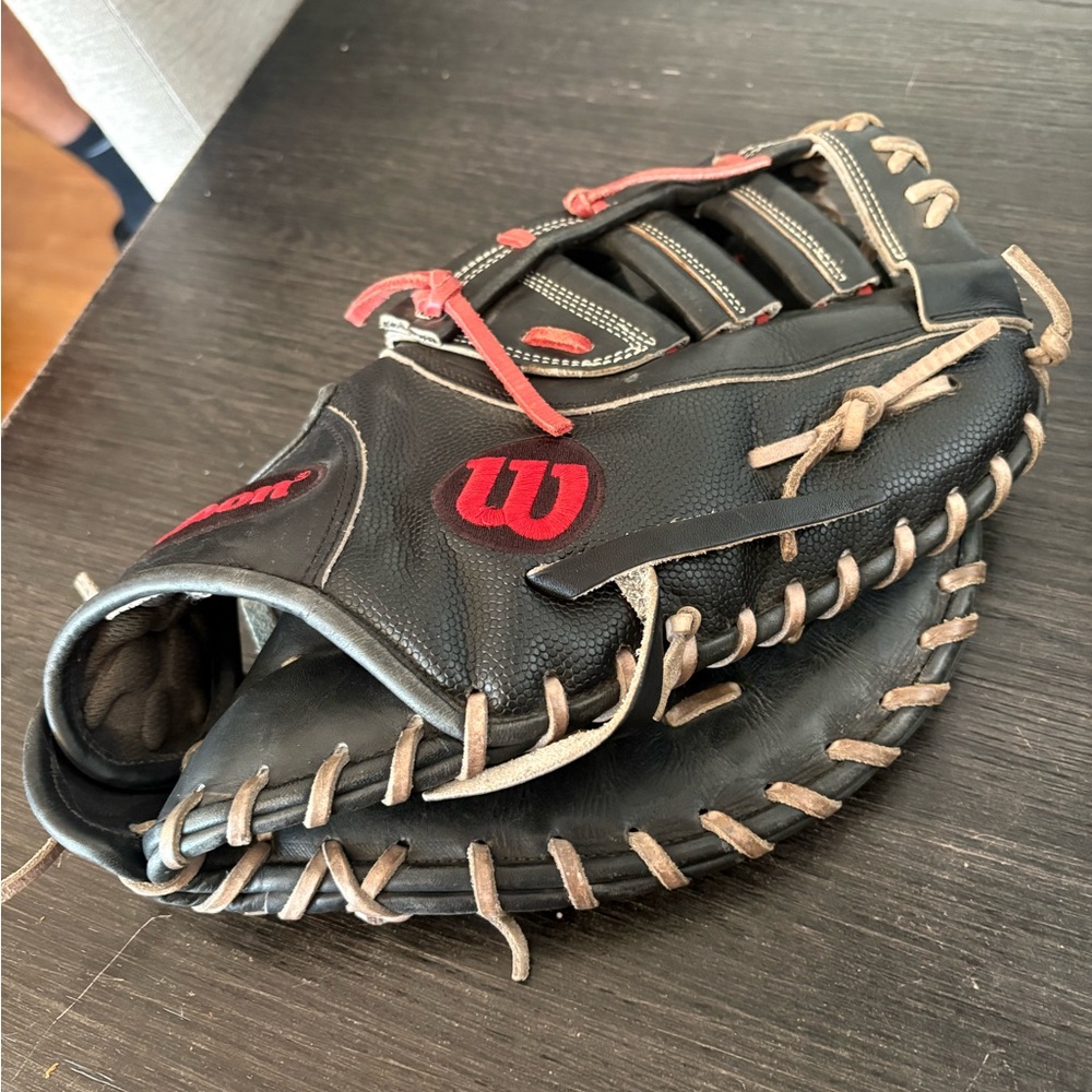Wilson A2000 1st base glove